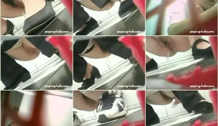 中国の公衆トイレに仕掛けた隠しカメラ映像 覗き穴から盗撮した無修正の素人女性たち3作品