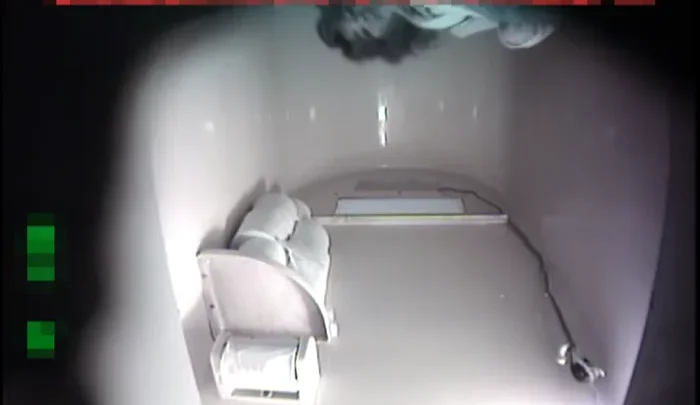 VIP風呂場覗き見08 – 日本のトイレ盗撮無修正動画 のスクリーンショット 1