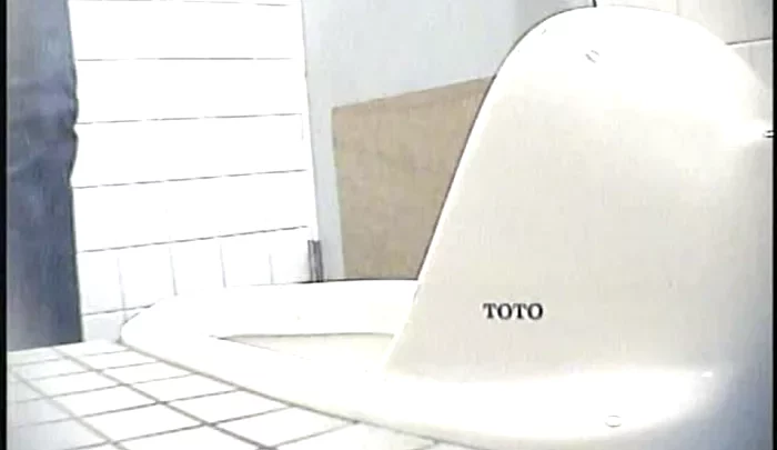 和式トイレ盗撮 隠しカメラ映像 トイレで用を足す女性たちの無防備な姿 のスクリーンショット 4