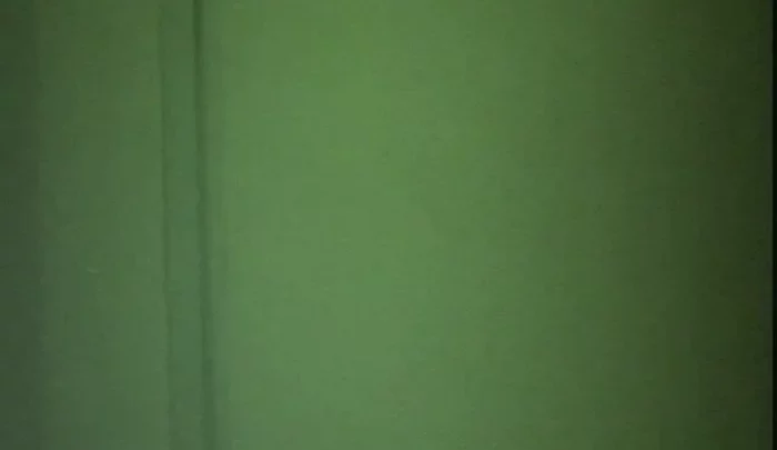 居酒屋トイレ盗撮 26 – 覗き穴からの隠しカメラ映像 のスクリーンショット 4