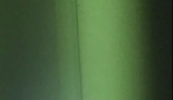 居酒屋トイレ27 – 覗き穴から盗撮した無修正映像 暗視カメラで捉えた小便少女の隠し撮り のスクリーンショット 1