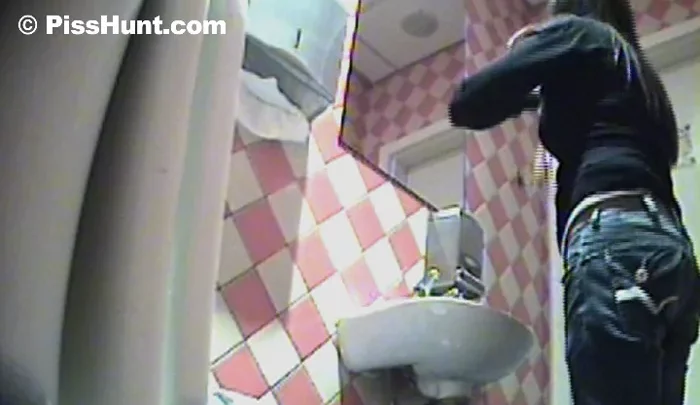 pisshunt_toilet_63