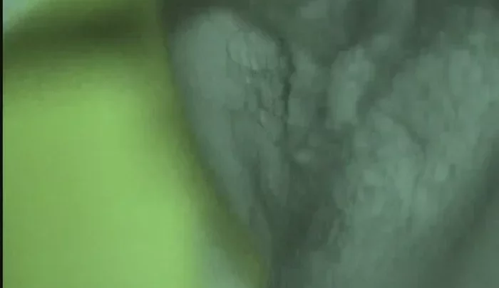 居酒屋トイレ盗撮3 覗き穴から撮影した無修正隠しカメラ映像 のスクリーンショット 1