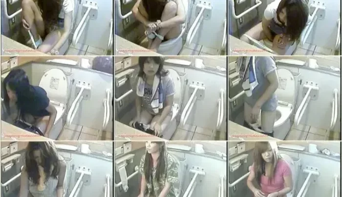 和式トイレ盗撮 – 公衆トイレでの覗き映像